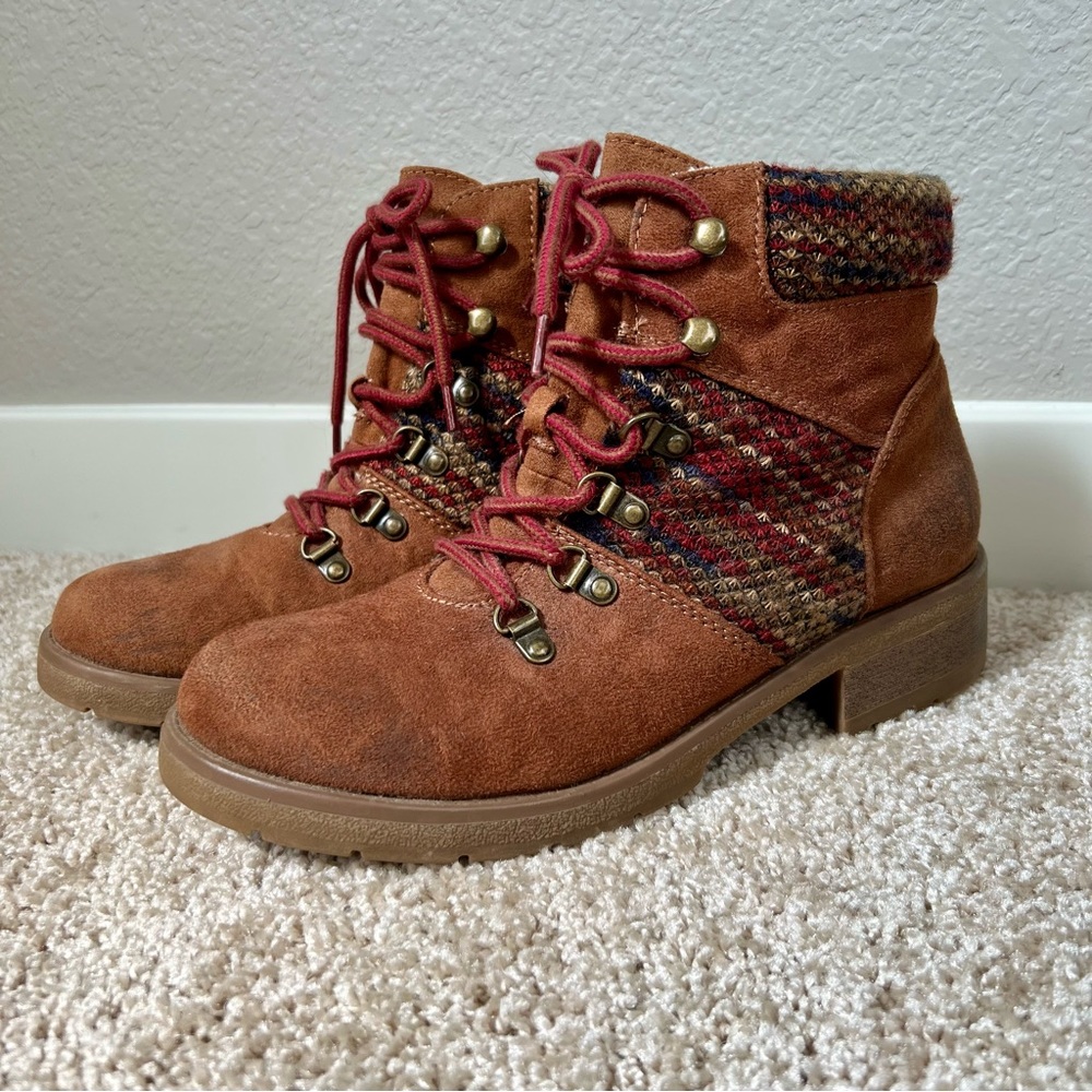 Mossimo Supply Co Lace Up Combat Boots, Booties